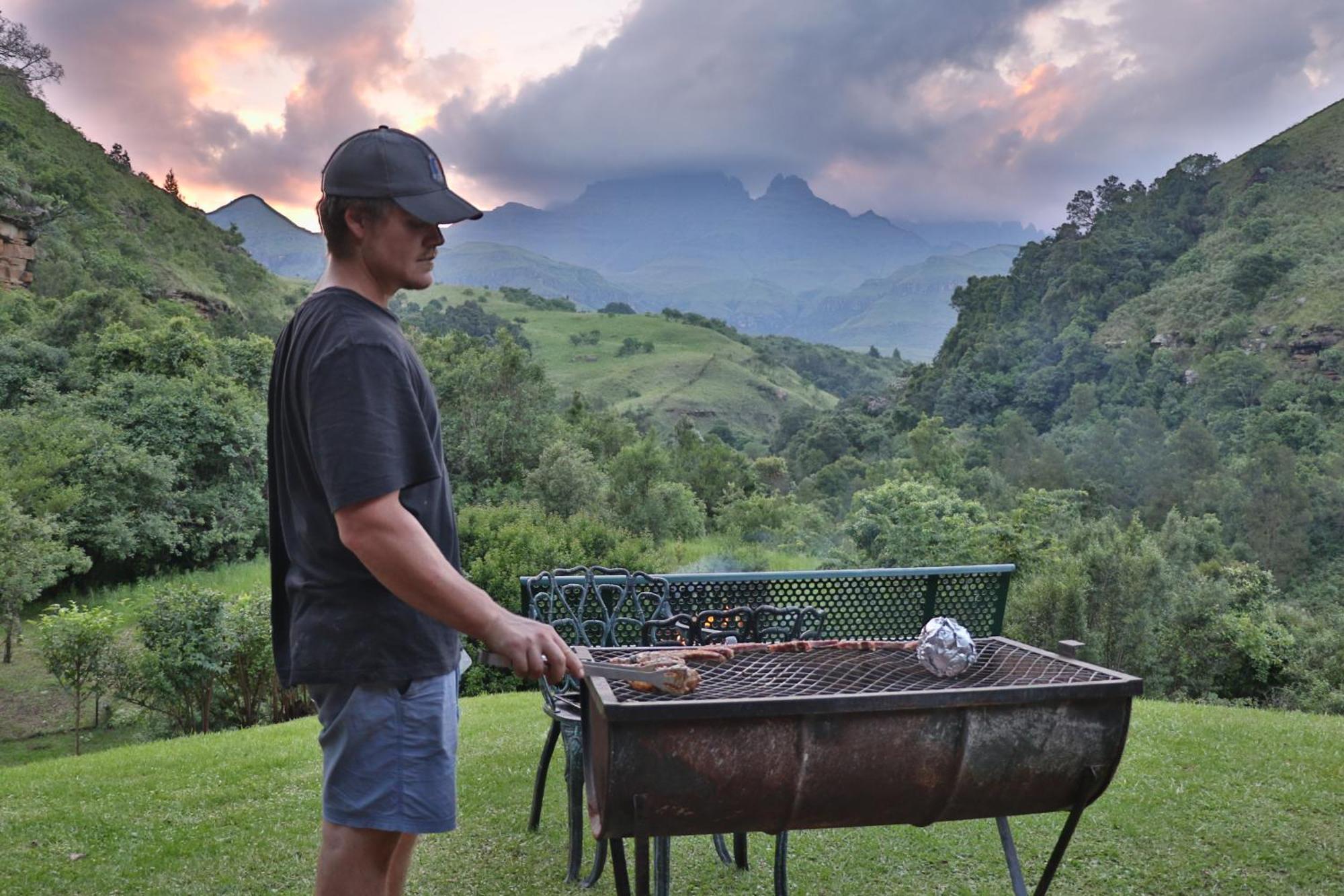 Kukummi Lodge - Formerly Mackaya Bella Country Lodge Champagne Valley Экстерьер фото