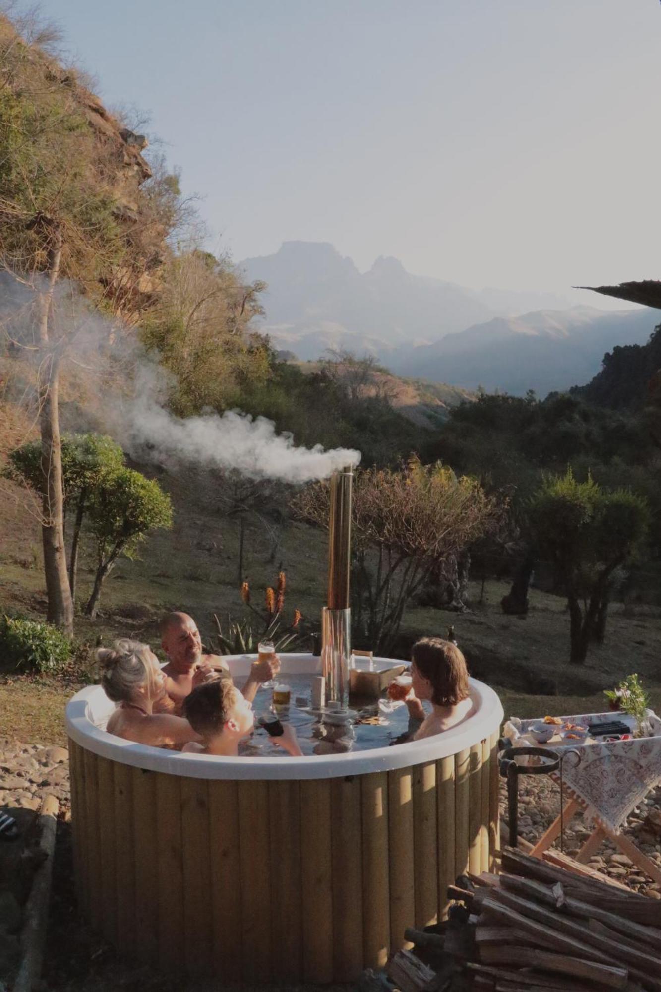 Kukummi Lodge - Formerly Mackaya Bella Country Lodge Champagne Valley Экстерьер фото
